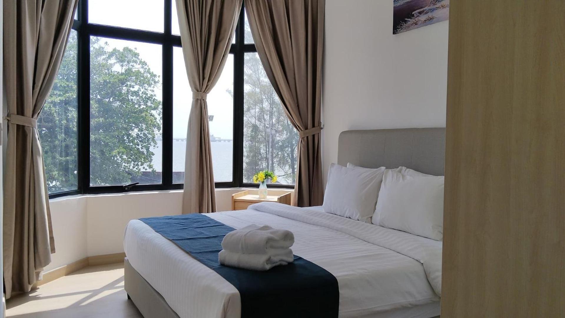 Mutiara Melaka Beach Resort - Islamic Compliance Only Tangga Batu Eksteriør billede